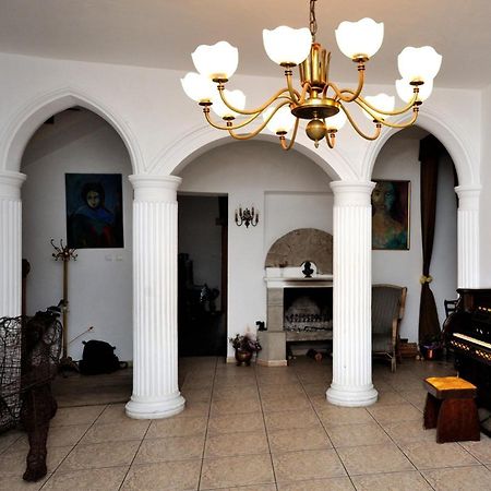 Cichy Dwor Hotel Manowo Eksteriør billede